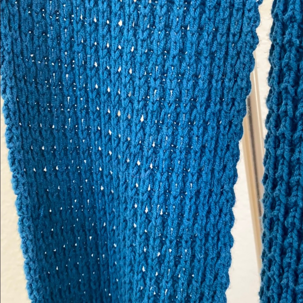 Scarf - Picture 2 of 3